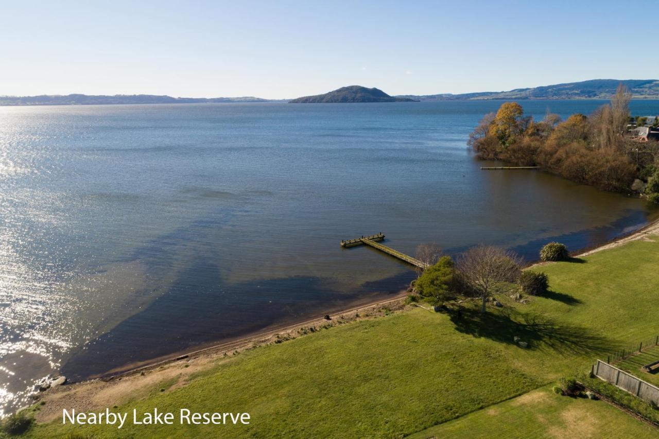 The Bird House - Kawaha Point, Rotorua. Stylish Six Bedroom Home With Space, Views And Relaxed Atmosphere Esterno foto